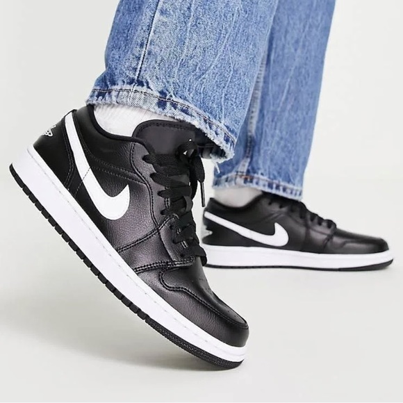 SALE! Woman’s Air Jordan 1 Low.                                  Size US 8.5 - Picture 7 of 12